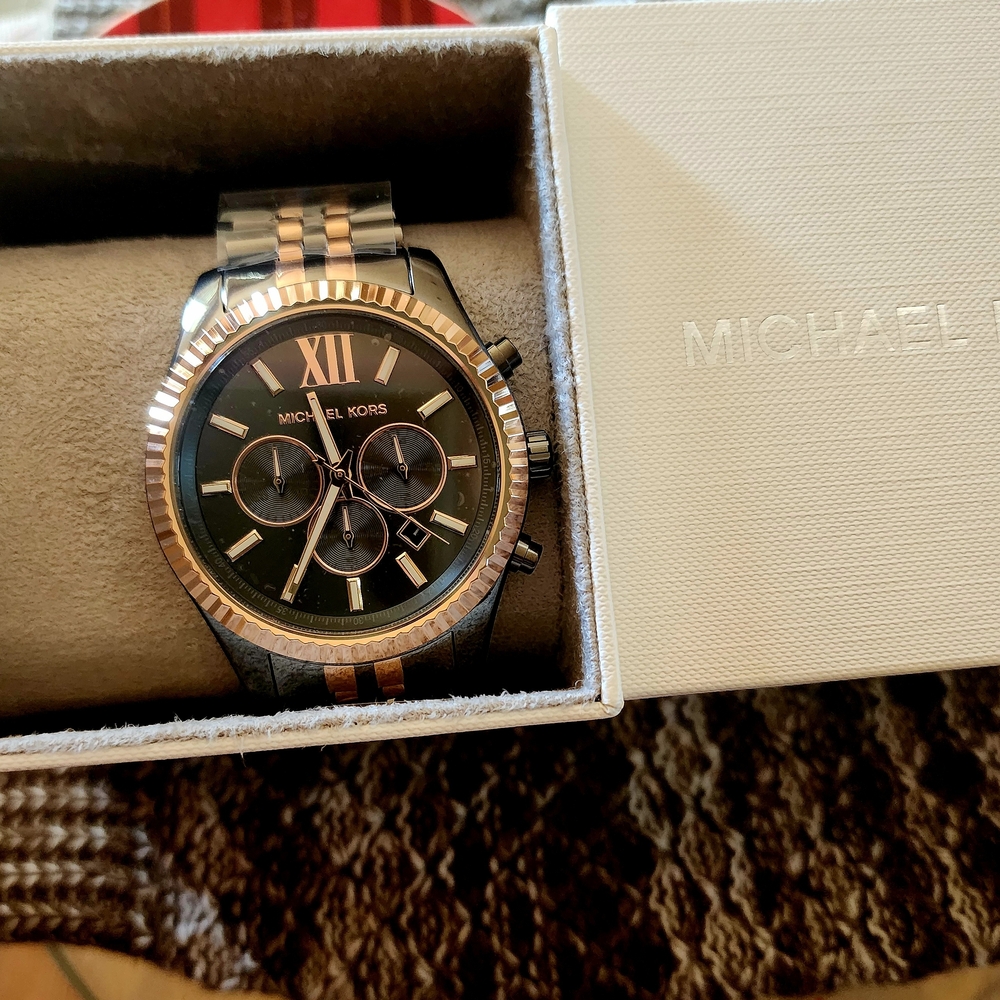 MICHAEL Michael Kors Black and Gold Men's Watch